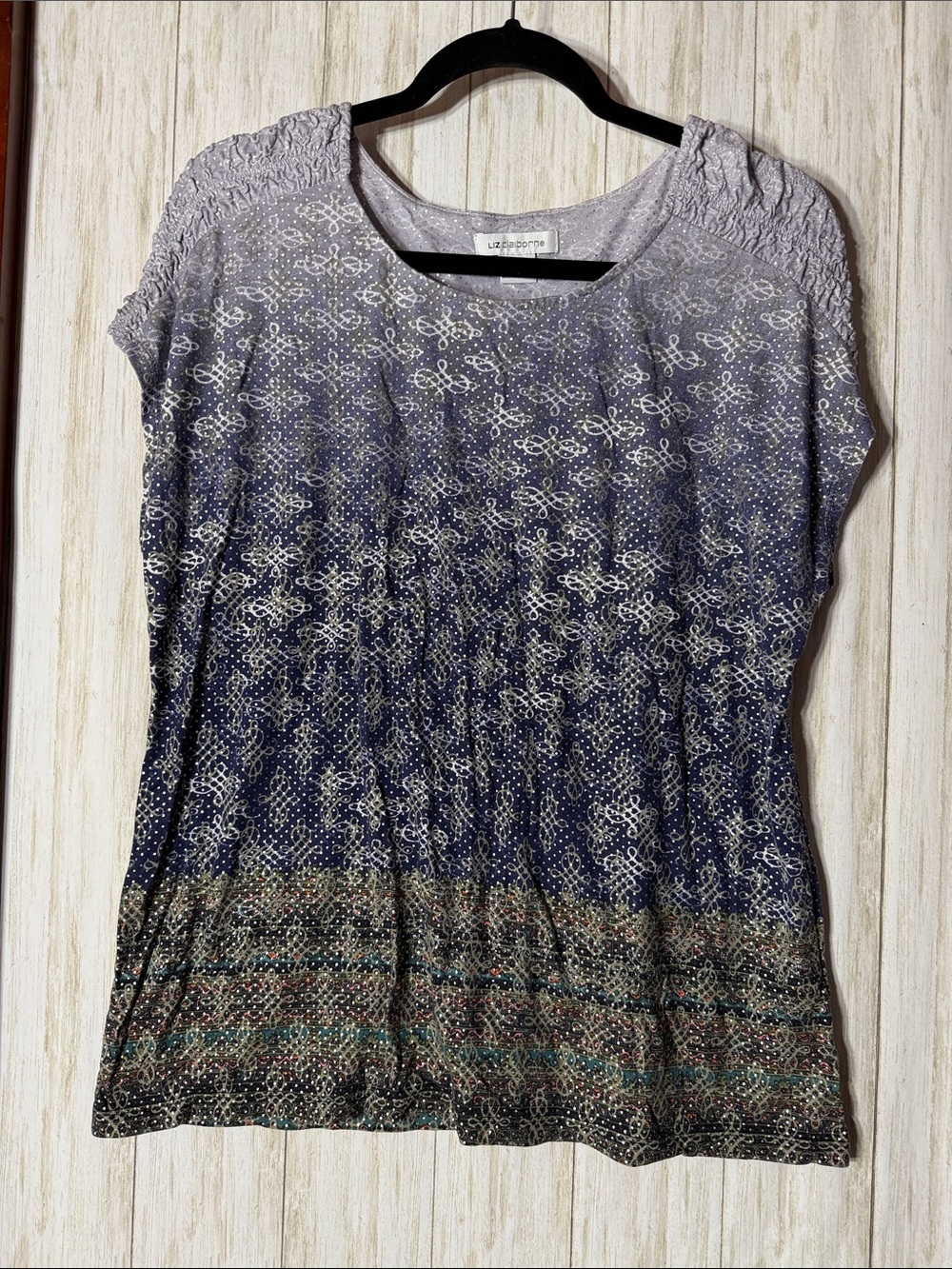 Liz Claiborne Blue Ombre Short/Cap Sleeve Printed Tee